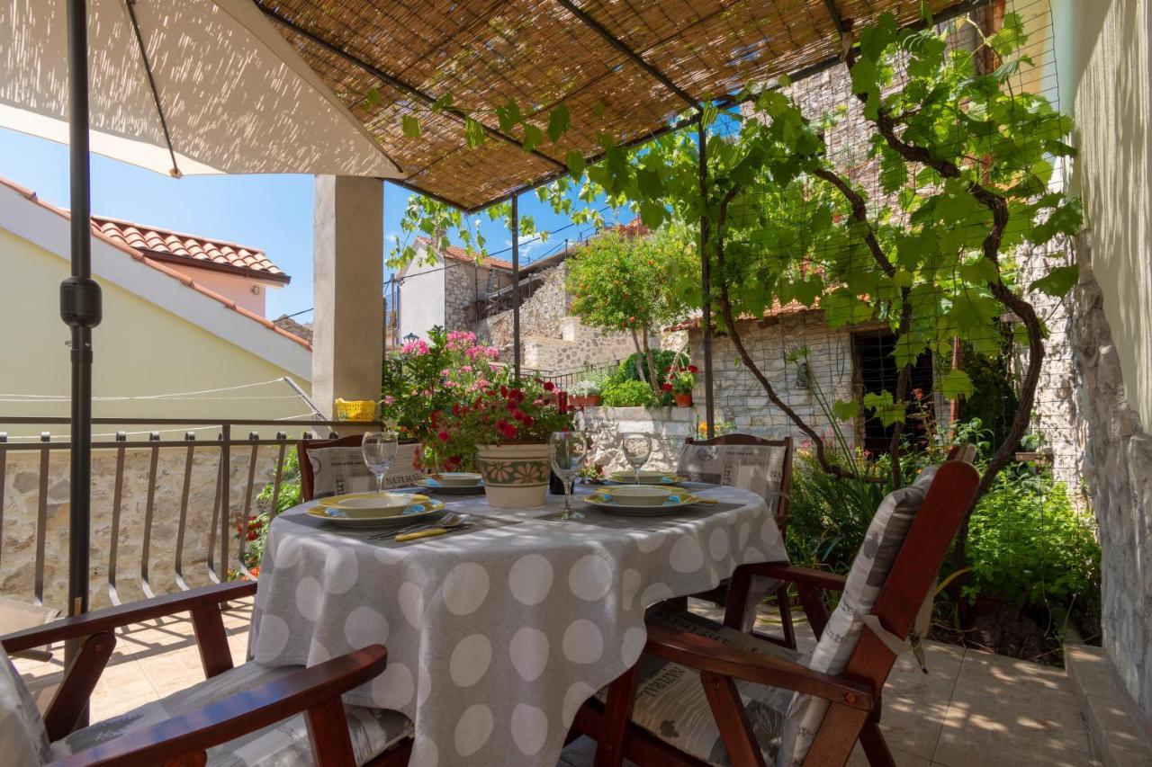 Mediterranean Terrace Apartment With Bikes & Sup สกราดิน ภายนอก รูปภาพ