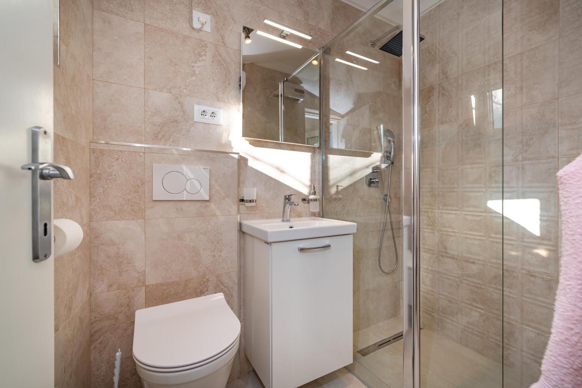 Mediterranean Terrace Apartment With Bikes & Sup สกราดิน ภายนอก รูปภาพ