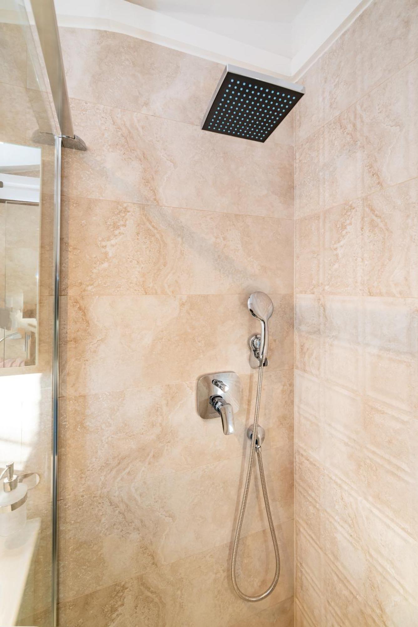 Mediterranean Terrace Apartment With Bikes & Sup สกราดิน ภายนอก รูปภาพ