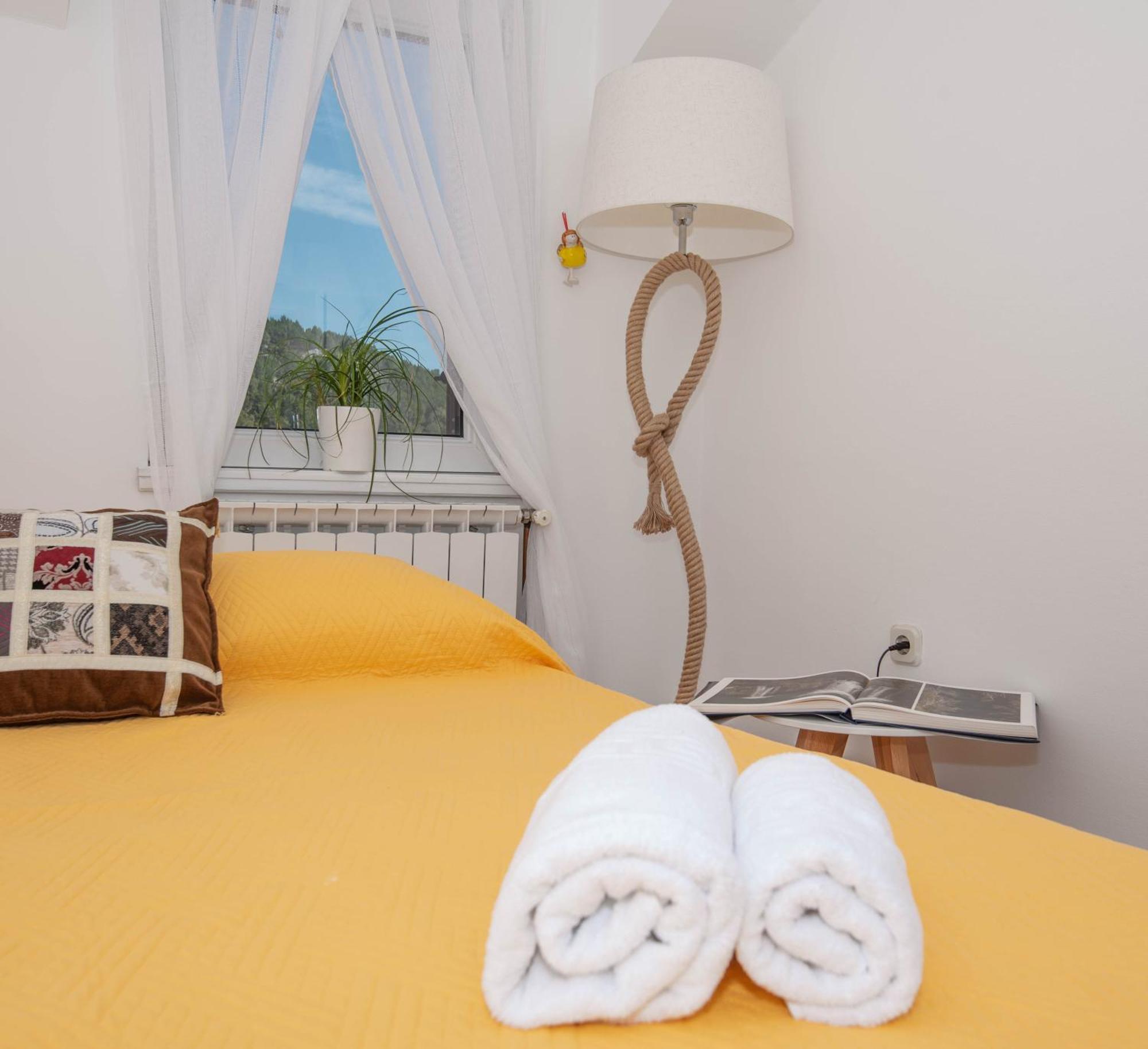 Mediterranean Terrace Apartment With Bikes & Sup สกราดิน ภายนอก รูปภาพ