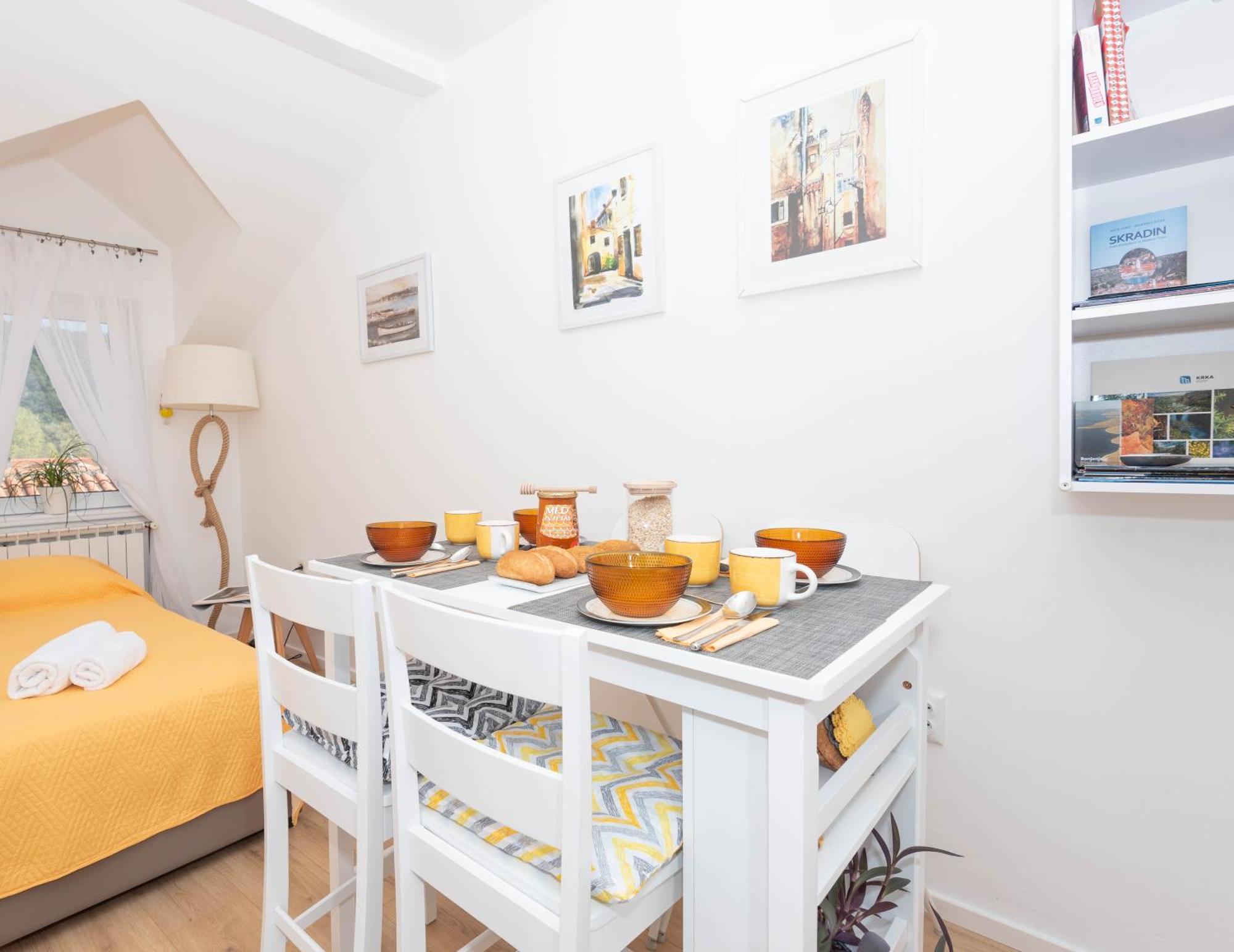 Mediterranean Terrace Apartment With Bikes & Sup สกราดิน ภายนอก รูปภาพ