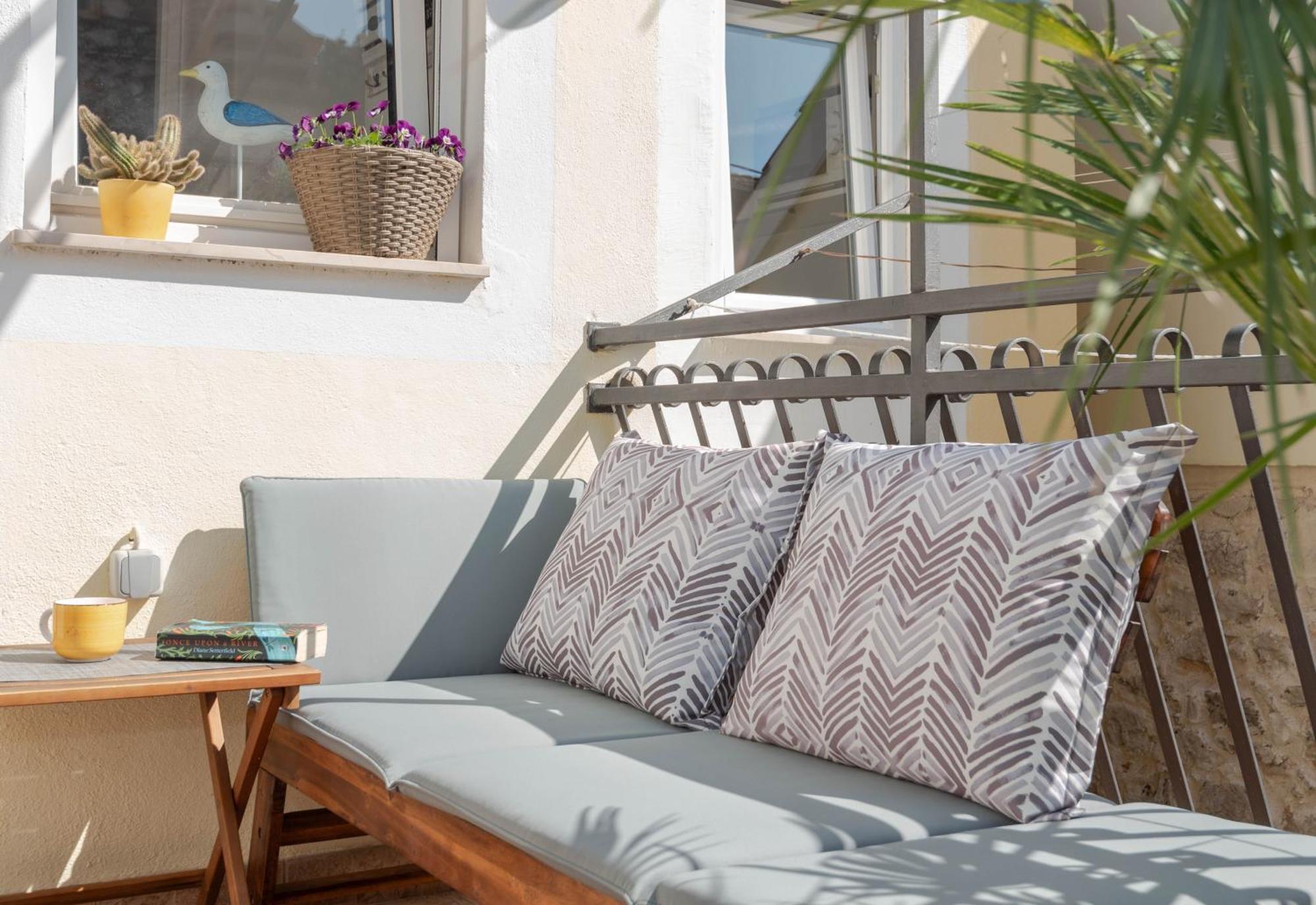 Mediterranean Terrace Apartment With Bikes & Sup สกราดิน ภายนอก รูปภาพ