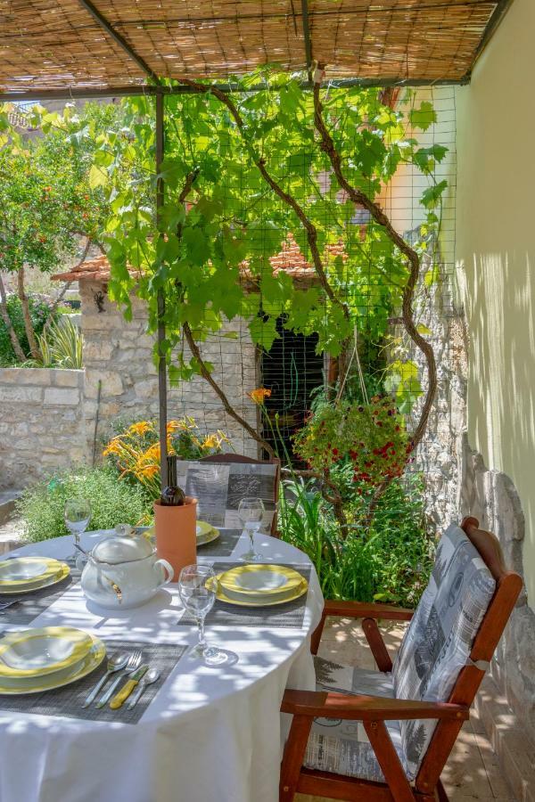 Mediterranean Terrace Apartment With Bikes & Sup สกราดิน ภายนอก รูปภาพ