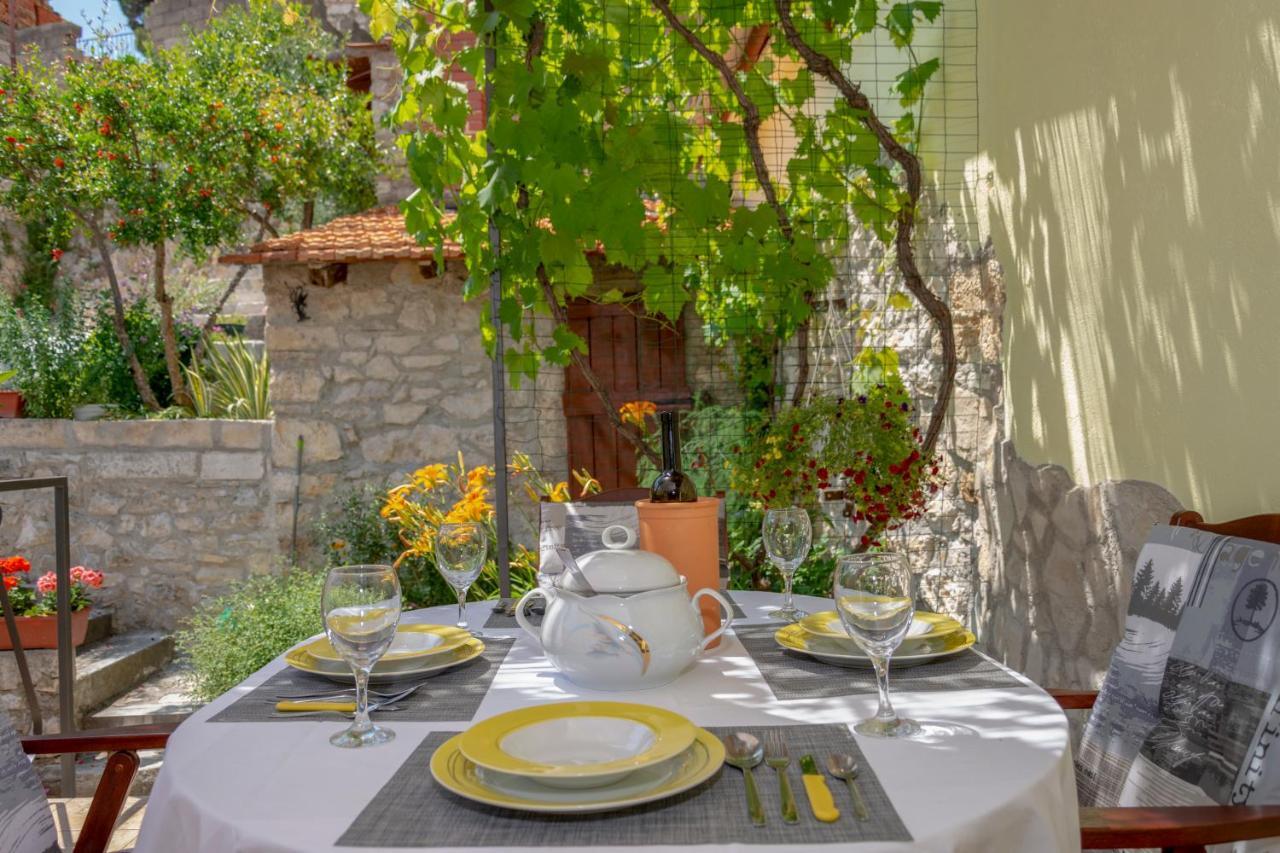 Mediterranean Terrace Apartment With Bikes & Sup สกราดิน ภายนอก รูปภาพ